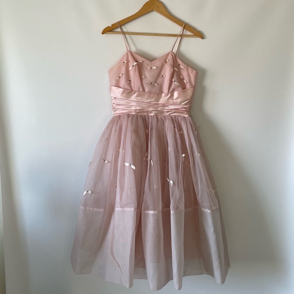 Vintage 1950s blush pink tulle prom fit and flare dress